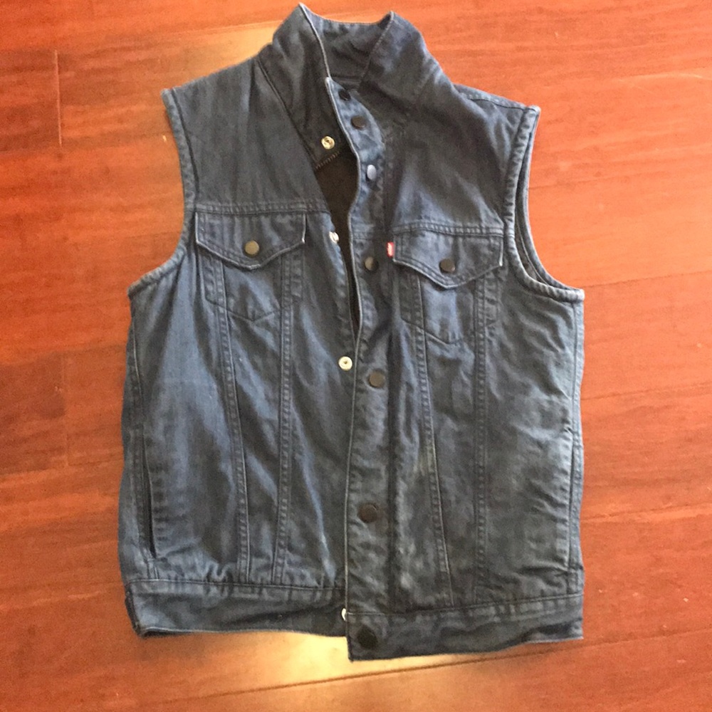 COPY - Levi’s men’s trucker vest - sz M